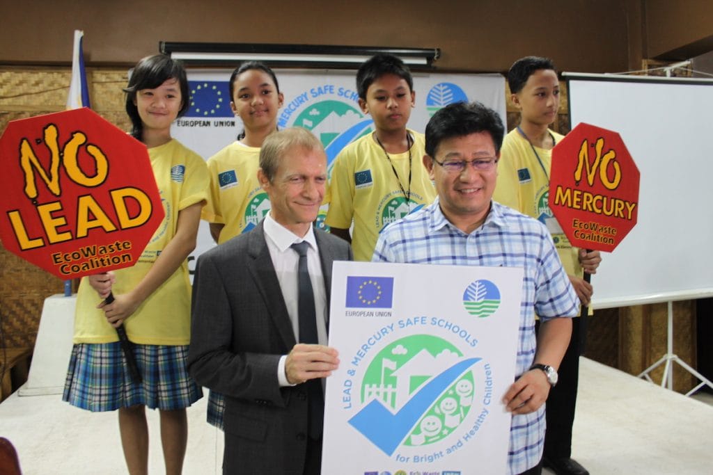 Bleisichere Farben in Philippinen für mehr Kinderschutz - EcoWaste Coalition