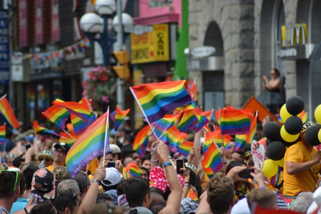 Das Konversionstherapie-Verbot ist ein Erfolg für die LGBTQ+-Community in den Ländern | Bild: naeimasgary / Pixabay