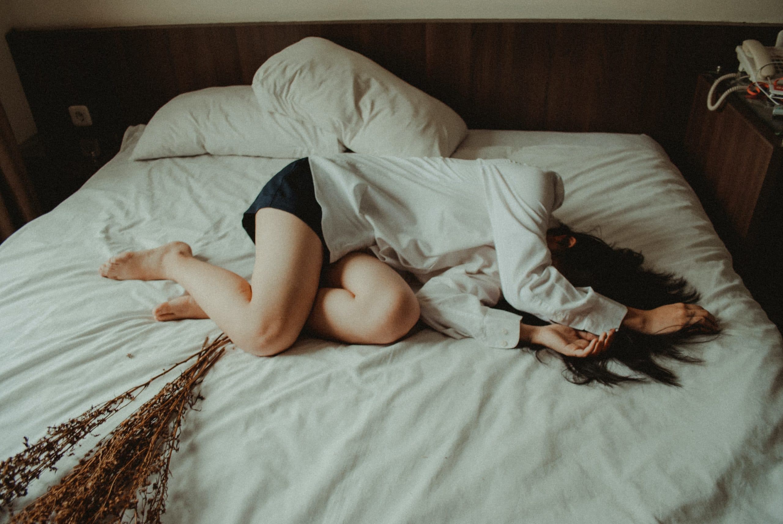 Jedes Jahr erkranken rund 40.000 Menschen an Endometriose. In Frankreich wird nun an einer nationalen Strategie zur Bekämpfung der Erkrankung gearbeitet, um mehr Bewusstsein für die Erkrankung zu schaffen. Auch in Deutschland wird mit einer Kampagne dafür gearbeitet.