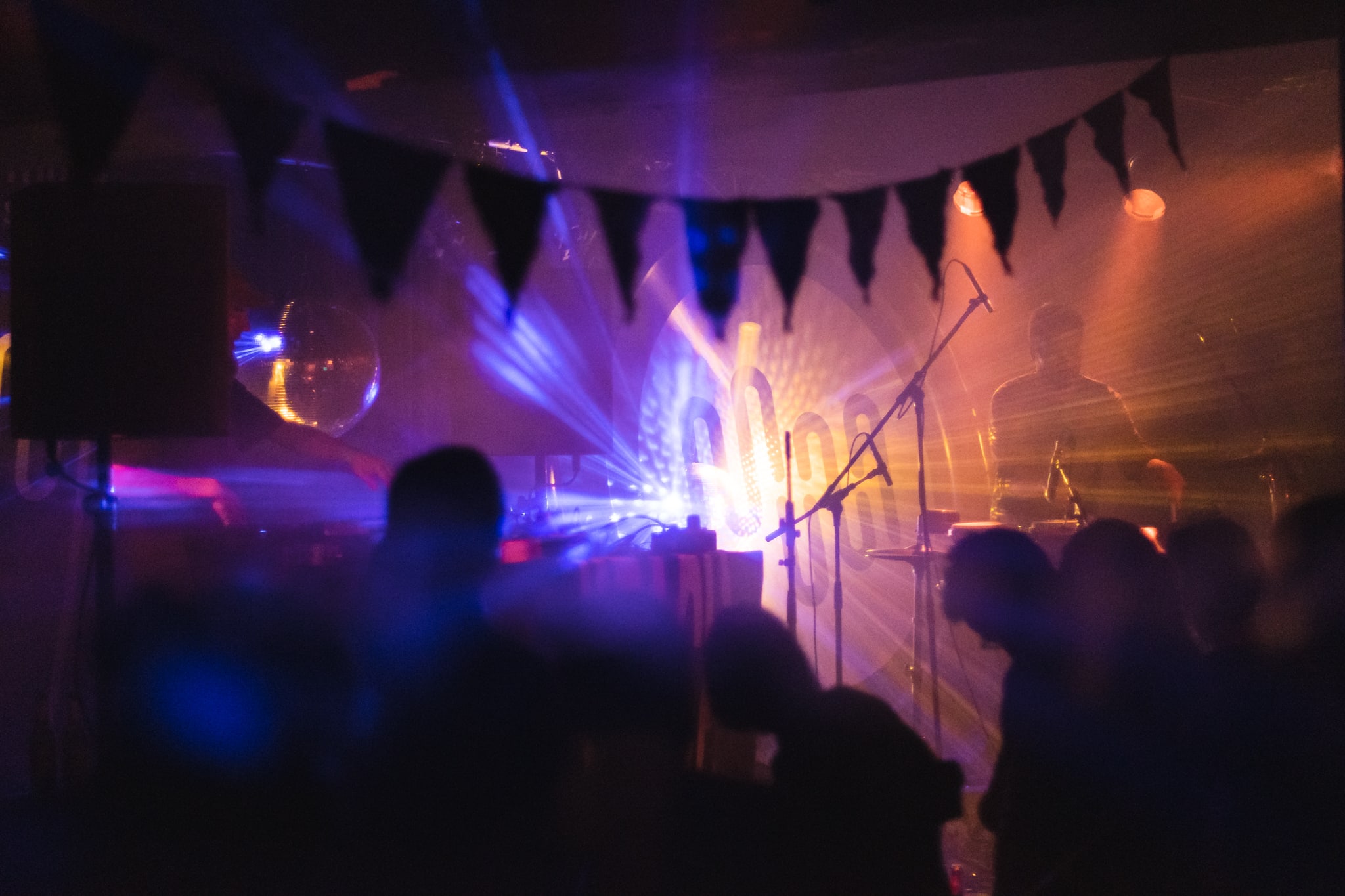 Muna on stage
