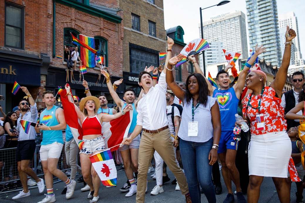 Justin Trudeau unterstützt queere Communitys auf der Toronto Pride 2019