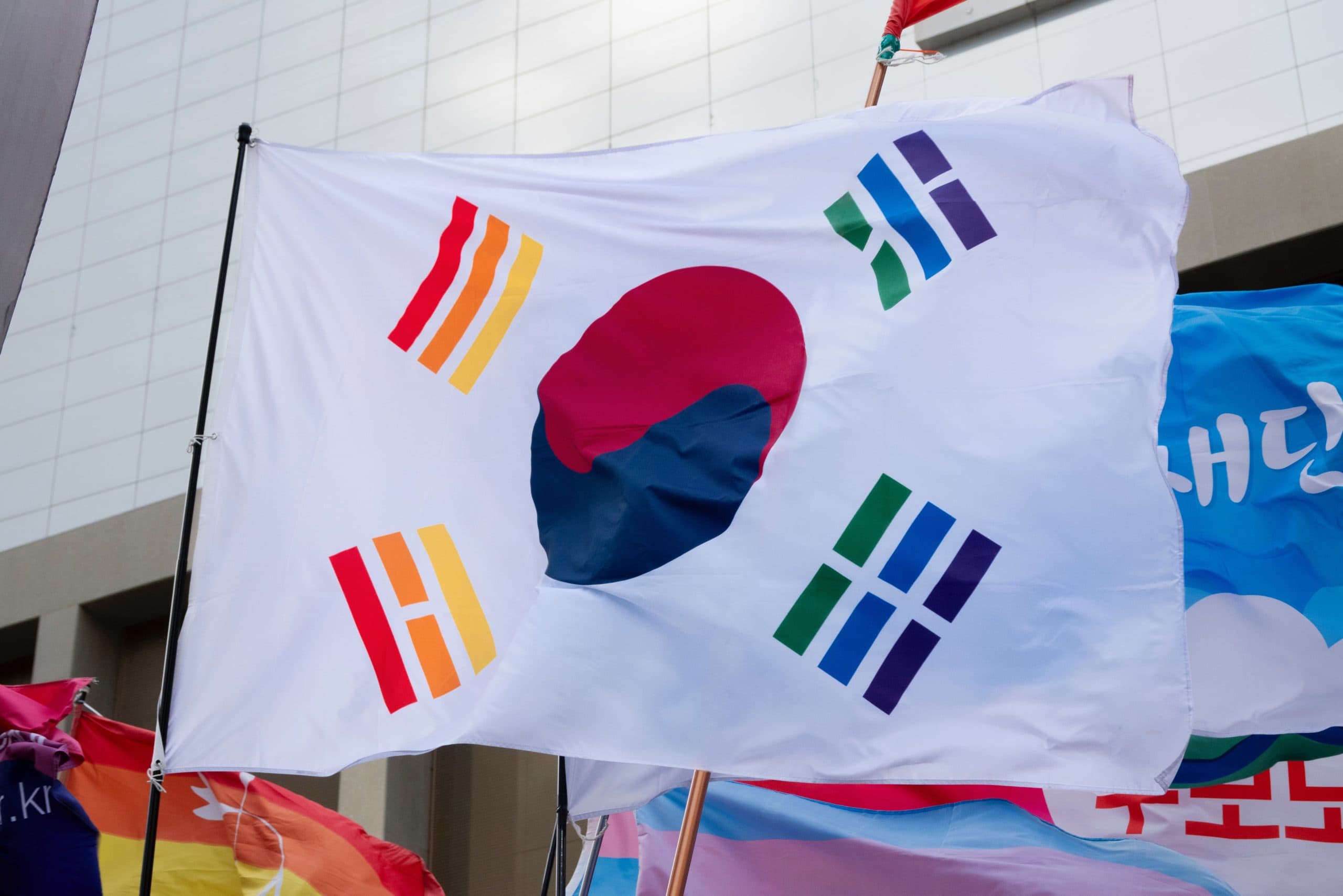 Gleichgeschlechtliche Paare in Südkorea haben dasselbe Anrecht auf Krankenversicherung wie heterosexuelle Paare, urteilte ein Gericht in Seoul
