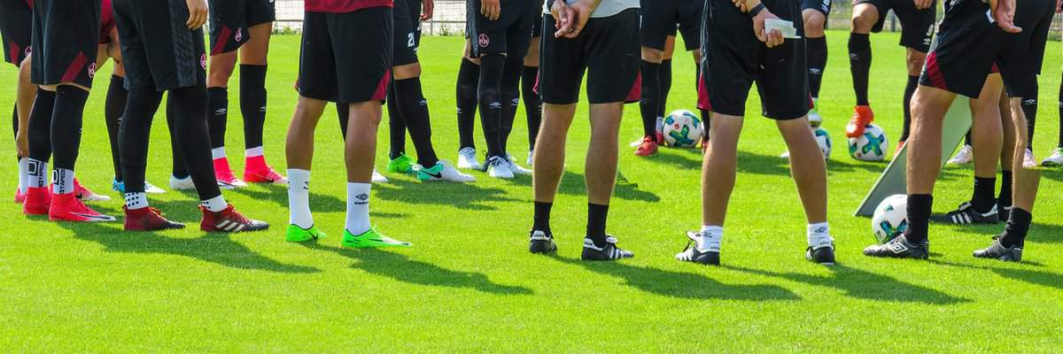 Der Ex-Fußballer Marcus Urban plant mithilfe einer digitalen Plattform das erste Gruppen-Coming-out des deutschen Fußballs.