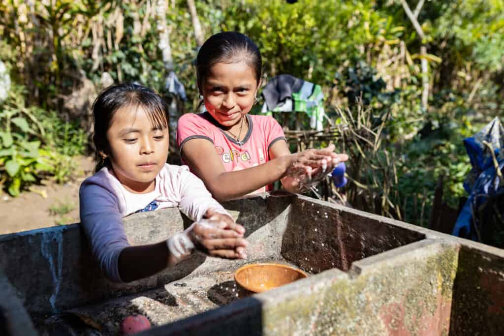 Die weltweite Kindersterblichkeit ist auf einem historischen Tiefstand