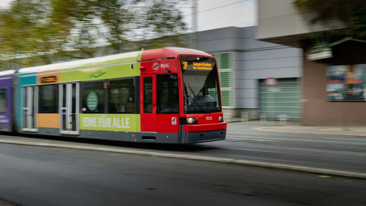 Nicht umsonst: Die Vorteile und Herausforderungen kostenlosen Nahverkehrs für Klima und Gesellschaft