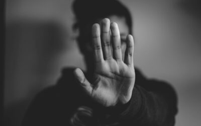 Häusliche Gewalt ist ein großes Problem – doch es gibt Hoffnung. Eine neue Schutzmaßnahme könnte Menschen in Deutschland besser vor gewalttätigen Partnern schützen: die elektronische Fußfessel.