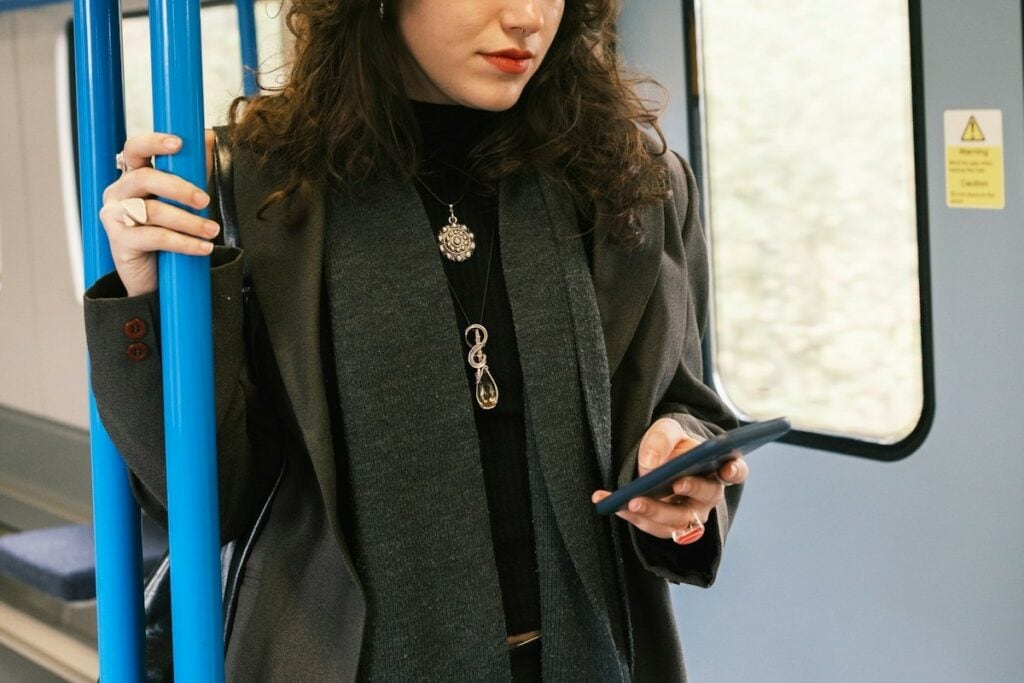 Frau Handy