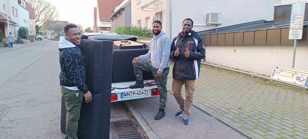 c WirBewegen MoebelMenschenHerzen2