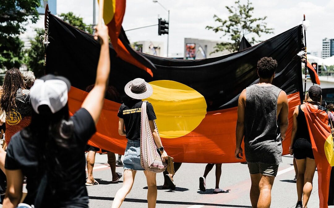 Erster Staatsvertrag mit Aborigines, erster muslimischer Bürgermeister in New York