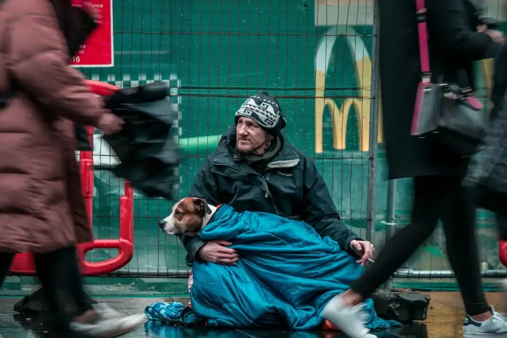 unsplash aaron coltman homeless