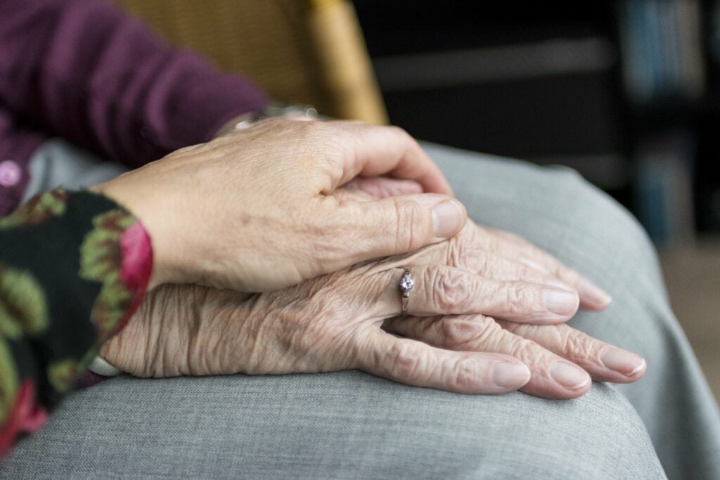 Wer positiv aufs Alter blickt, bleibt länger fit
