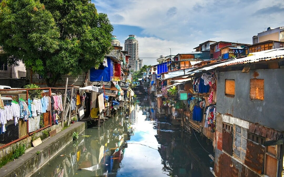 Philippinen senken Kinderarbeit drastisch, Navi-Gürtel für Blinde