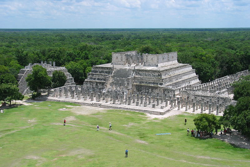 temple of the warriors chichen itza 3069