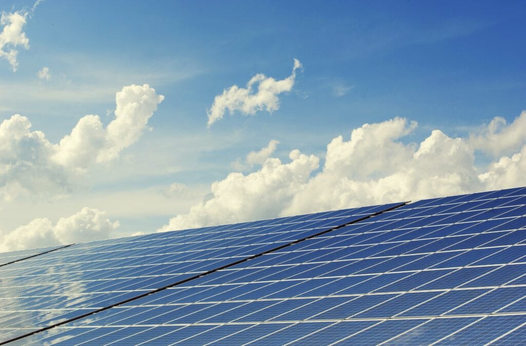 Größtes Solarfaltdach Deutschlands fertiggestellt