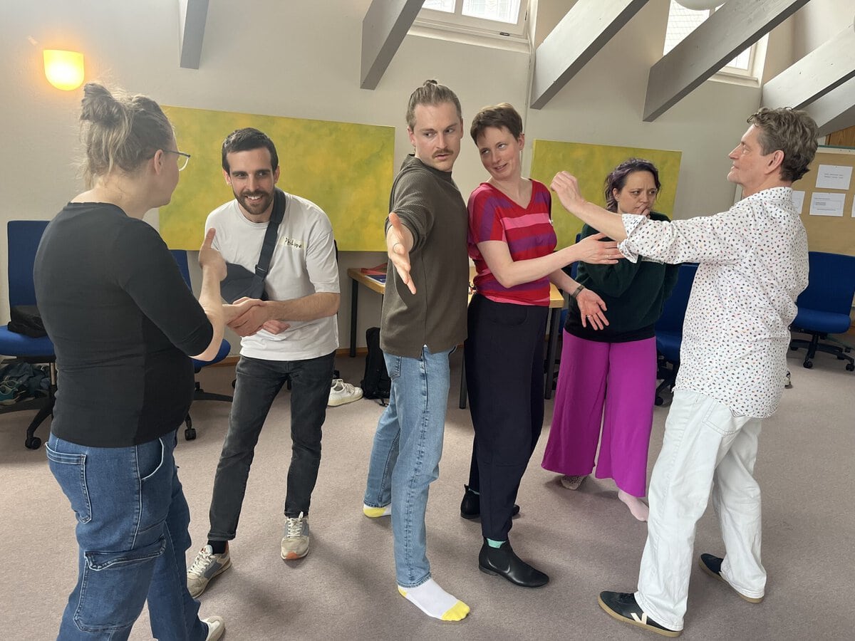 Die Jahresausbildung an der School of Participation unter dem Dach des Bildungswerks Mehr Demokratie zeigt, wie Transformation und Partizipation gelingen.