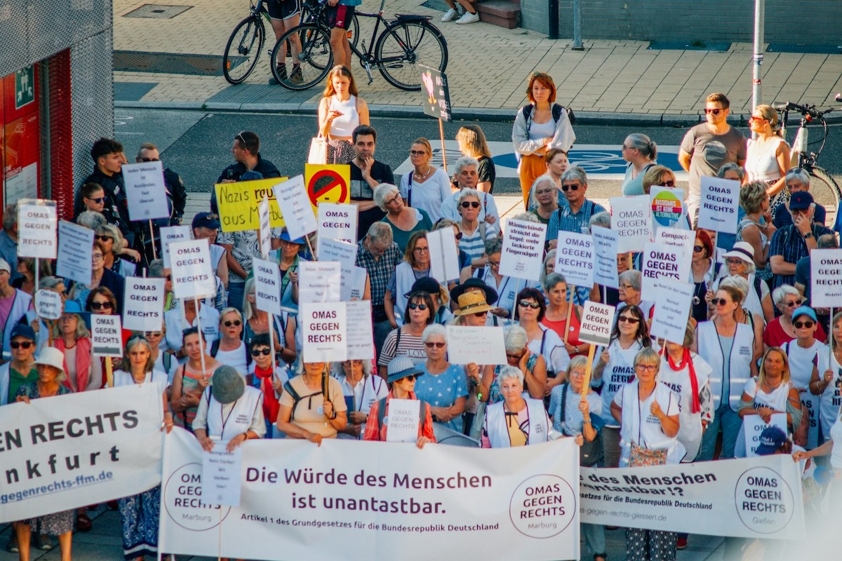 Demo Omas gegen rechts