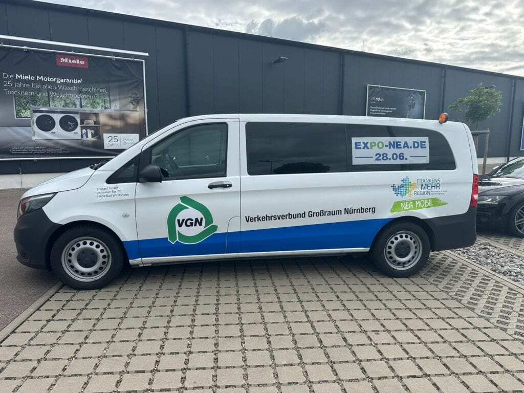 Das NEA Mobil ist ein barrierefreier Kleinbus. Bild: Voloshyn Alexander
