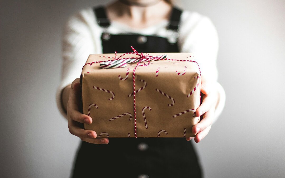 Geburtstag, Weihnachten und Co.: Die richtigen Geschenke finden